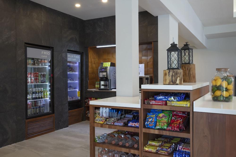 Krystal Urban Monterrey San Jeronimo Hotell Eksteriør bilde