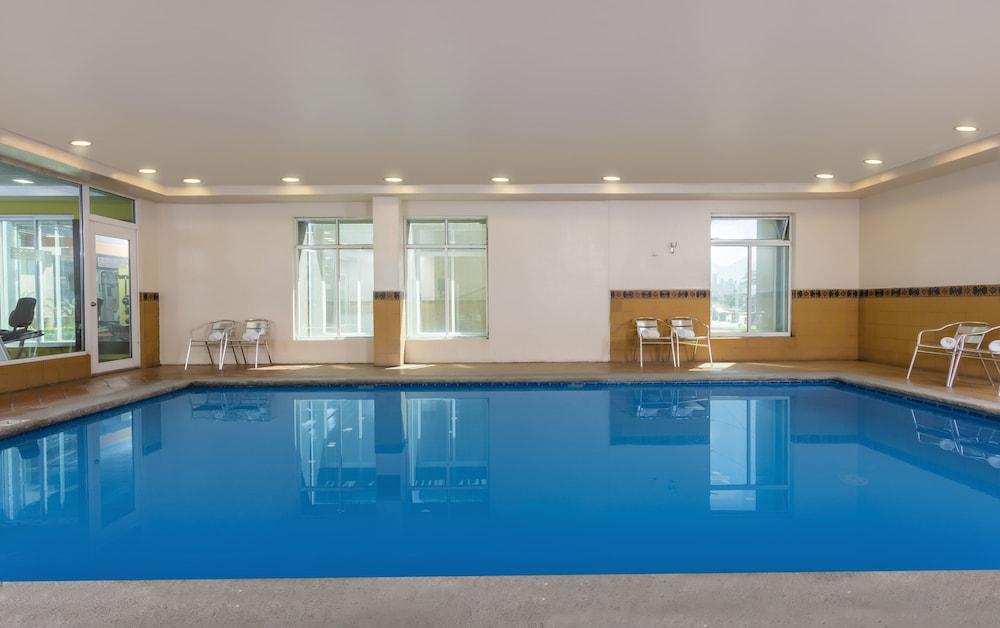 Krystal Urban Monterrey San Jeronimo Hotell Eksteriør bilde