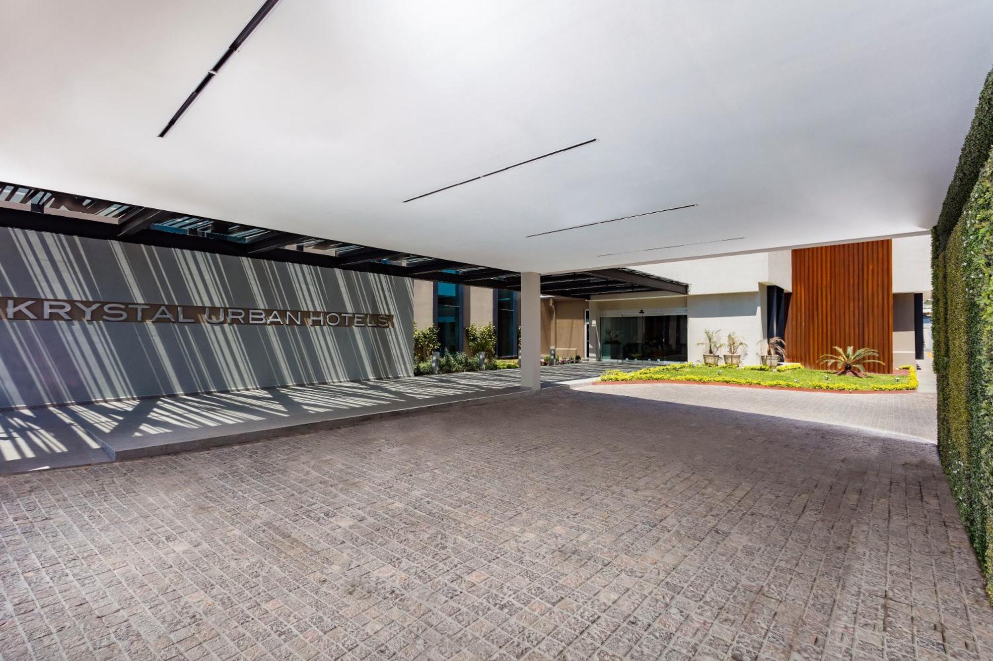 Krystal Urban Monterrey San Jeronimo Hotell Eksteriør bilde