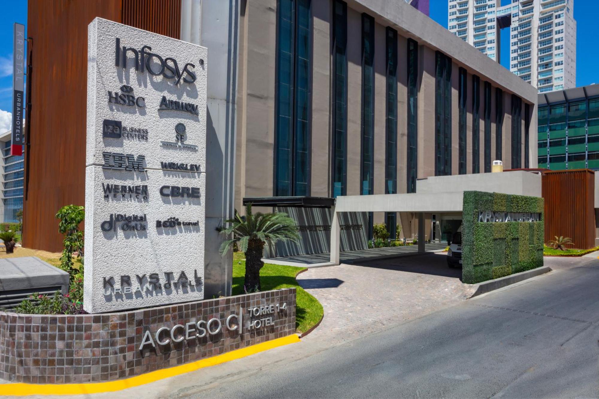Krystal Urban Monterrey San Jeronimo Hotell Eksteriør bilde