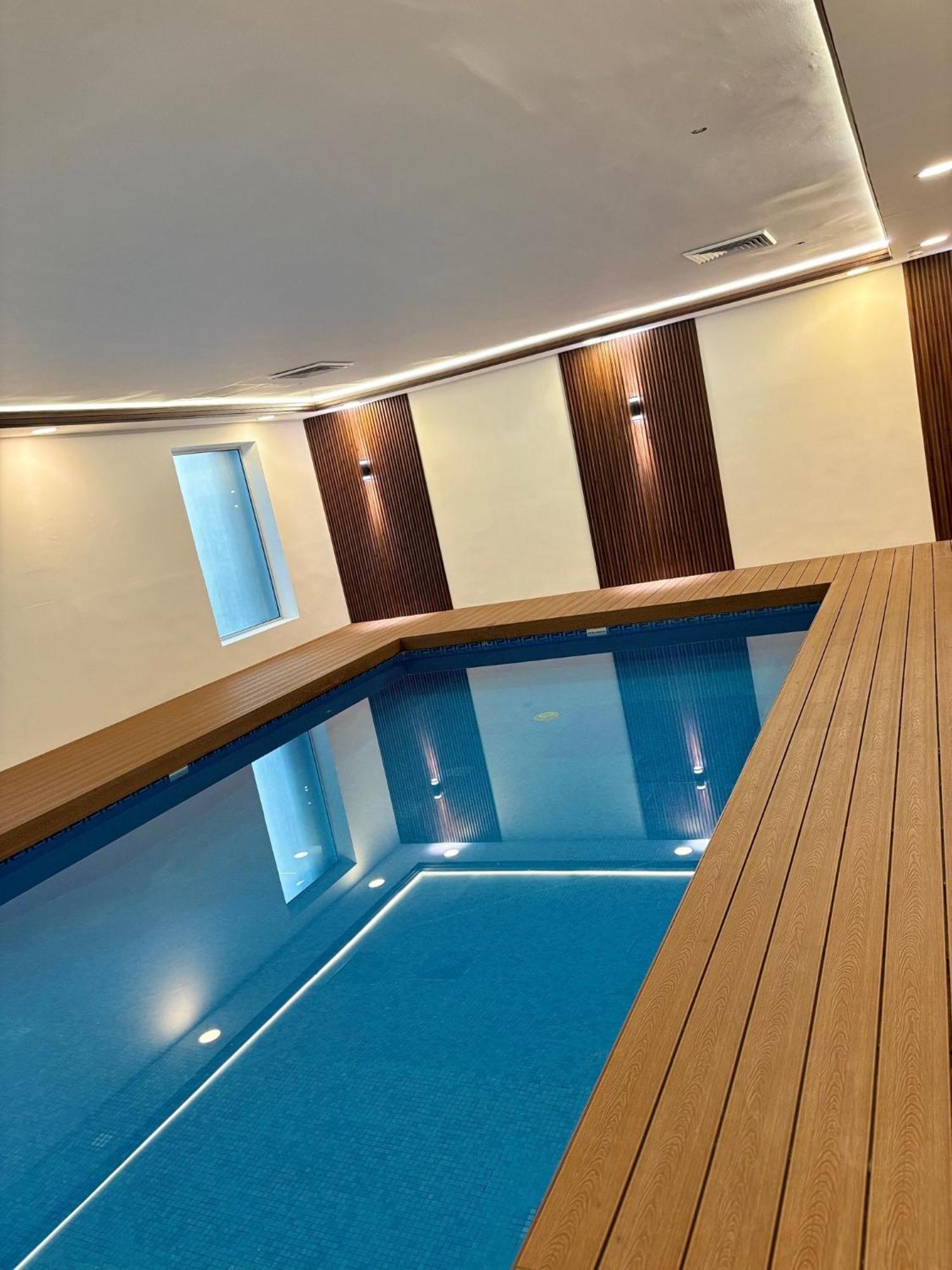 Krystal Urban Monterrey San Jeronimo Hotell Eksteriør bilde