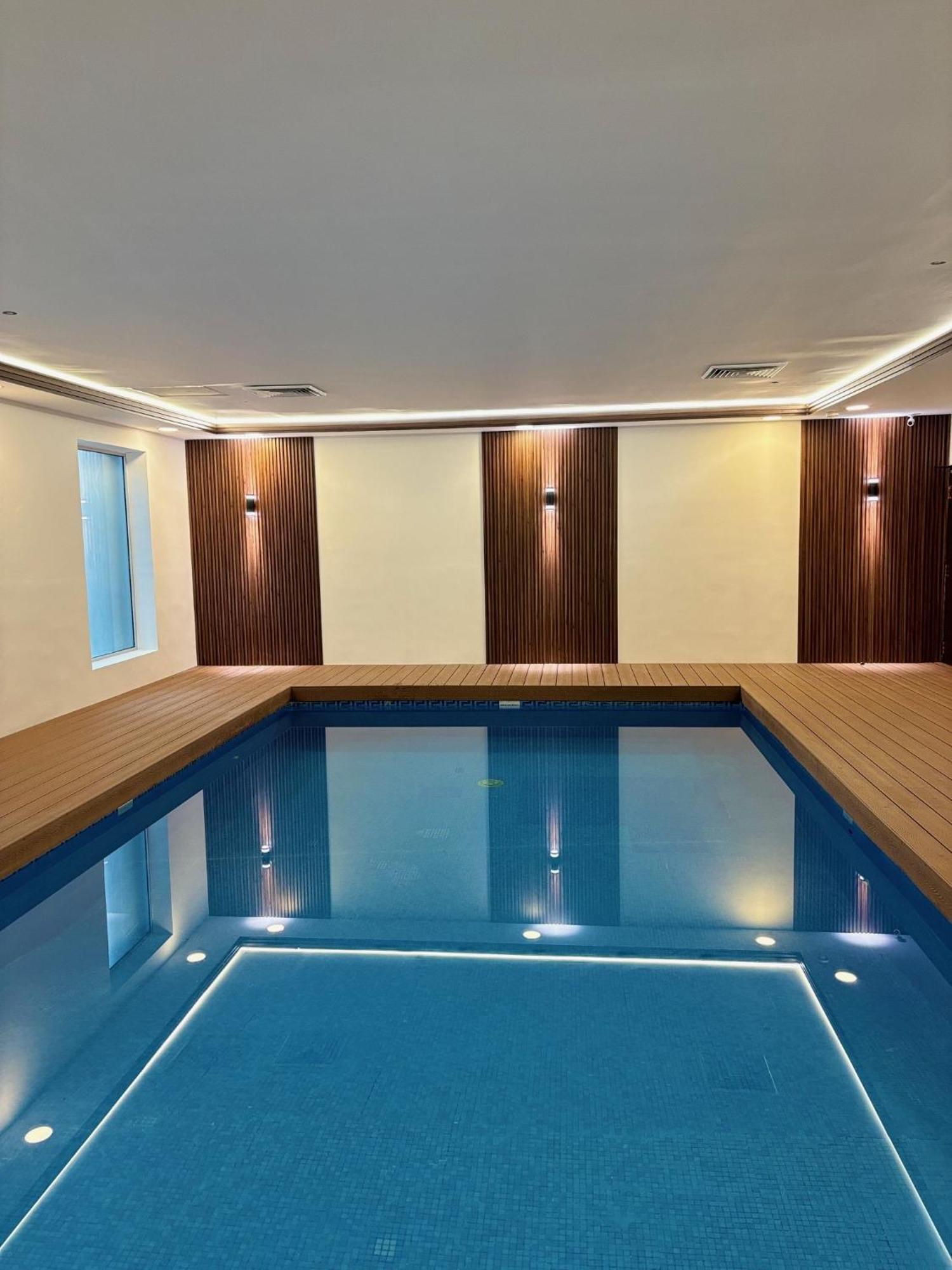 Krystal Urban Monterrey San Jeronimo Hotell Eksteriør bilde